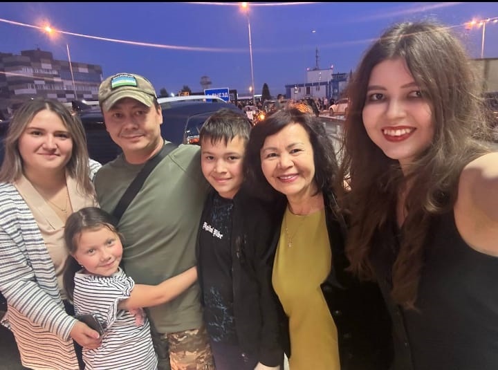 Осрашыу шатлыҡтары.