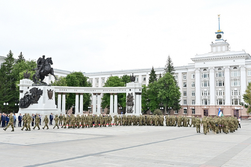 В Уфе проводили на боевое слаживание новые подразделения мотострелкового полка «Башкортостан»