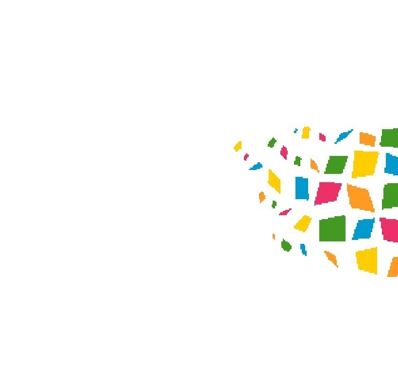 Афляхетдин Махмутов с дочерьми и семья Рашитовых из Илишевского района возле памятника. 2018 г.