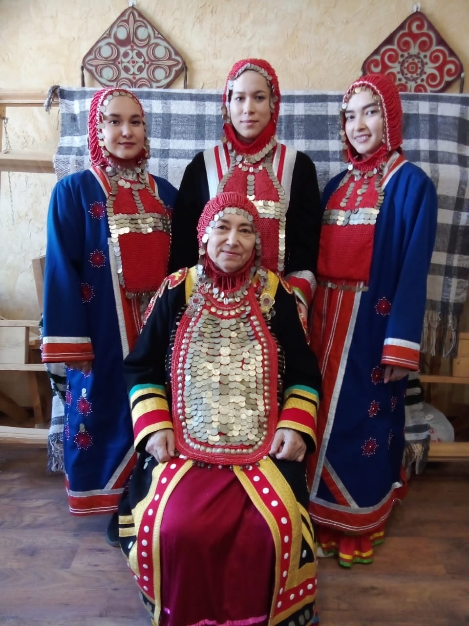 Башкирский сэсэн со знанием английского (Штрихи к портрету Асии Гайнуллиной)