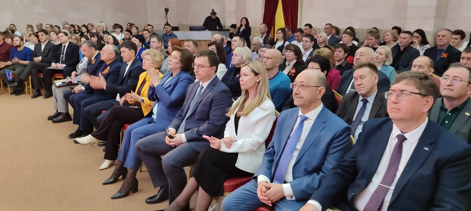 Прошло торжественное собрание, посвященное 1 мая