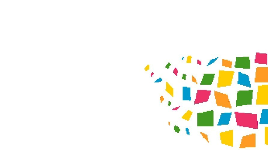 Ата-әсәһе, апайҙары Хәҙисә һәм Роза менән