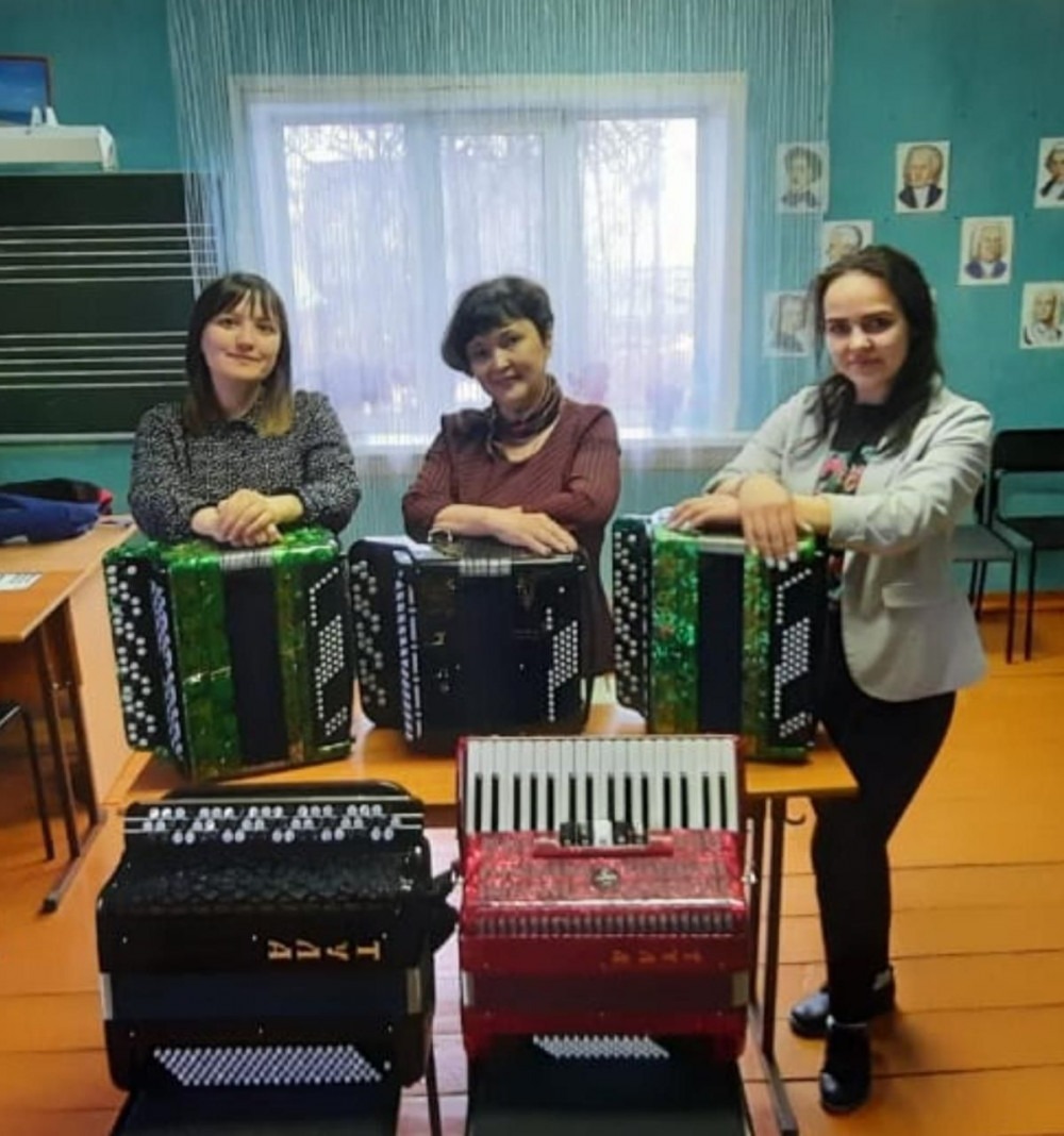Детская школа искусств Нуримановского района Башкирии получила инструменты и оборудование