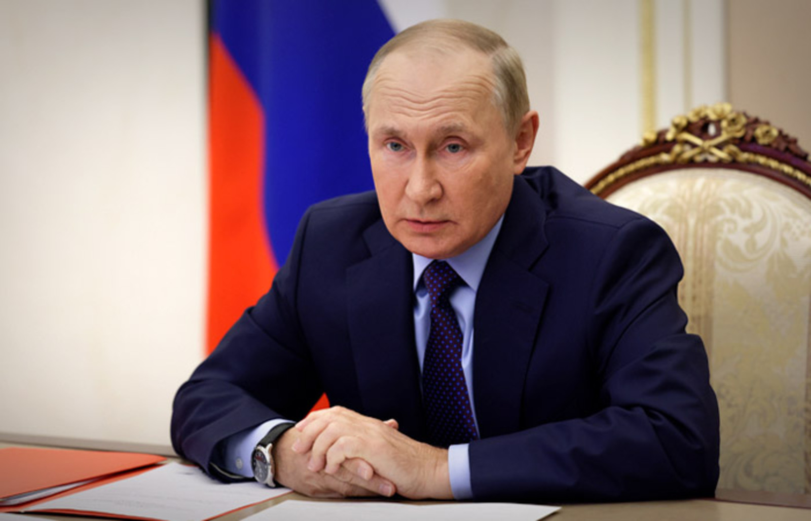 Путин назвал спасение людей в Донбассе центром внимания всей страны