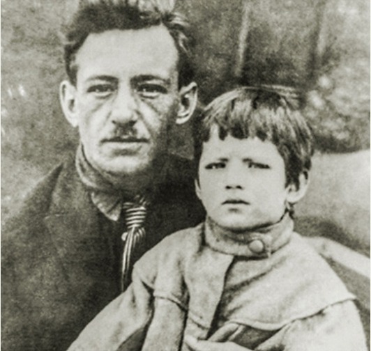Наташа с отцом. Уфа, 1922 г.