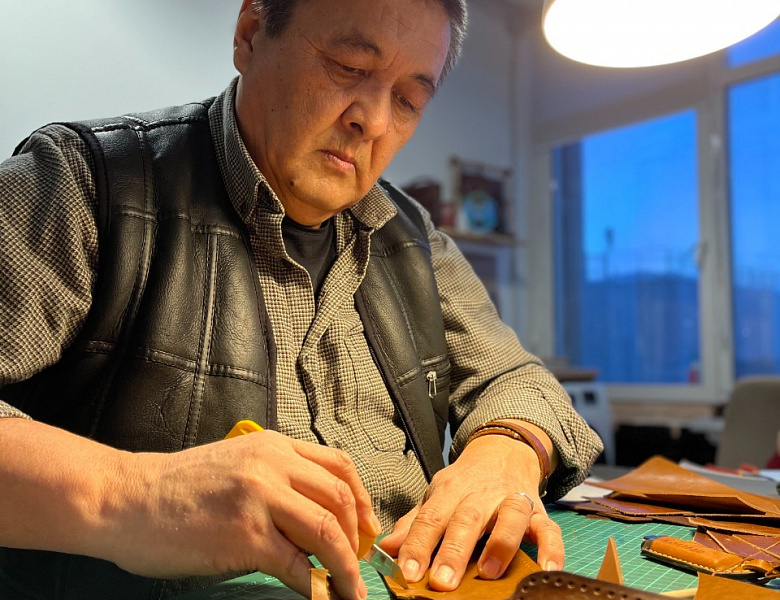 В Башкортостане школа Ремесленного коворкинга выпустила 10 новых мастеров по кожевенному делу