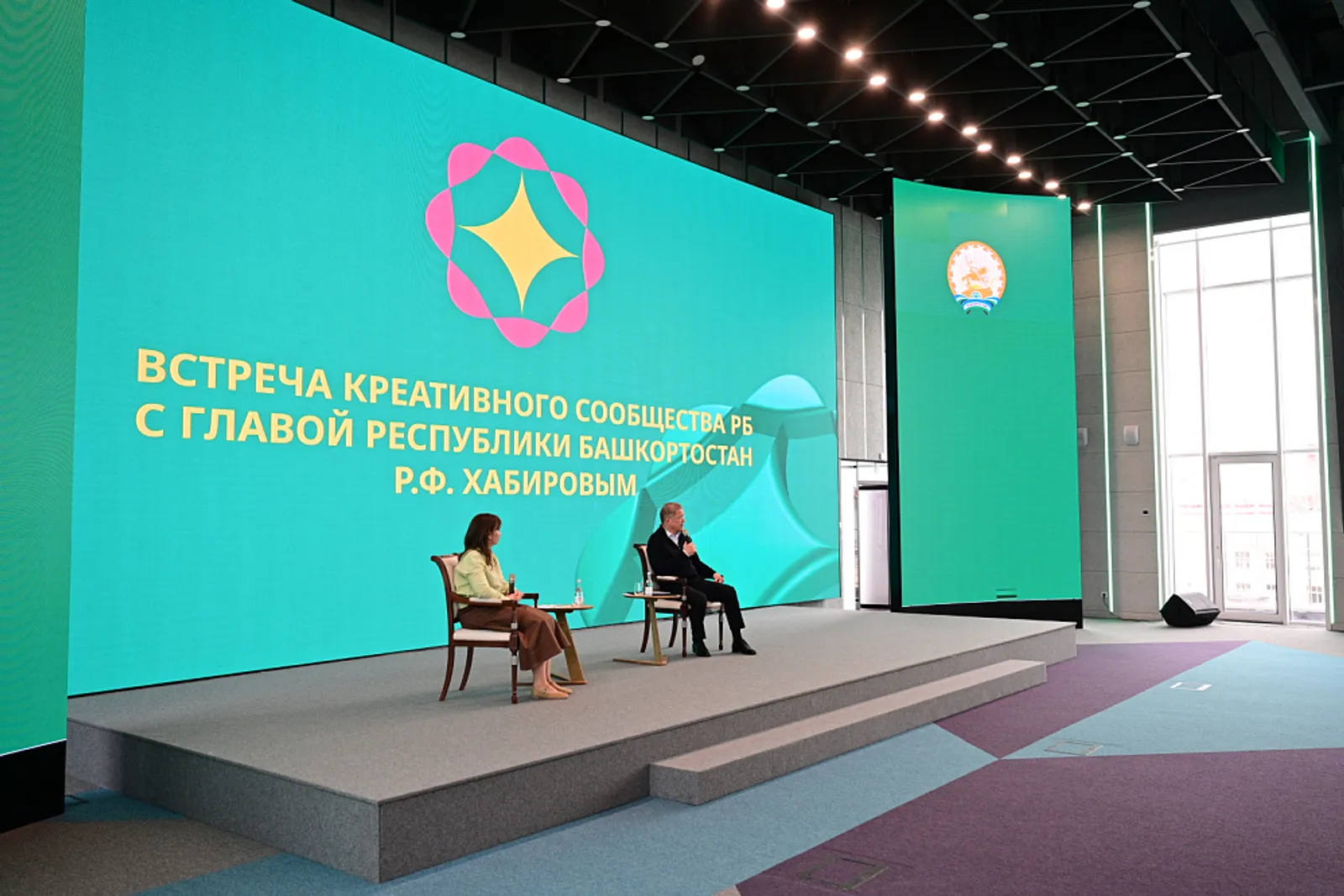 Радий Хабиров встретился с представителями креативных индустрий региона