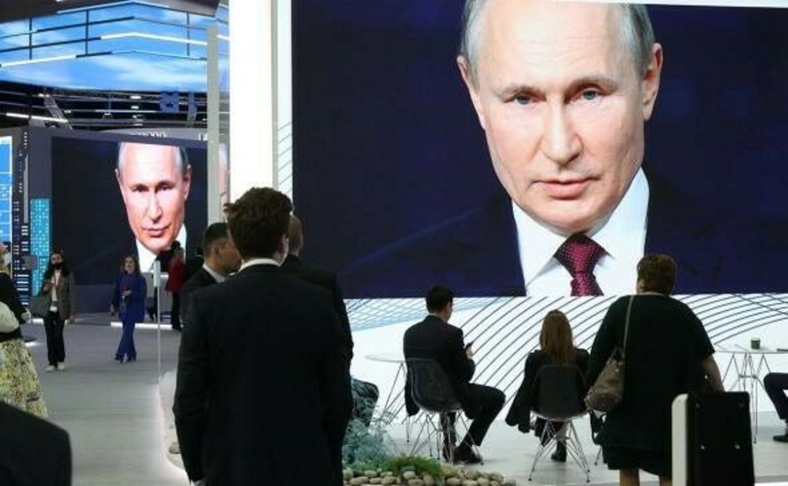 Путин выступит на пленарном заседании ПМЭФ