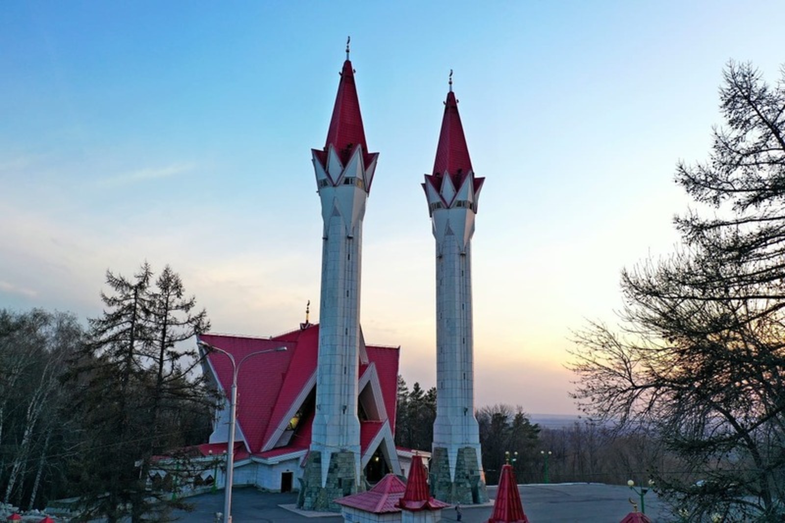 Радий Хабиров поздравил жителей Башкирии с праздником