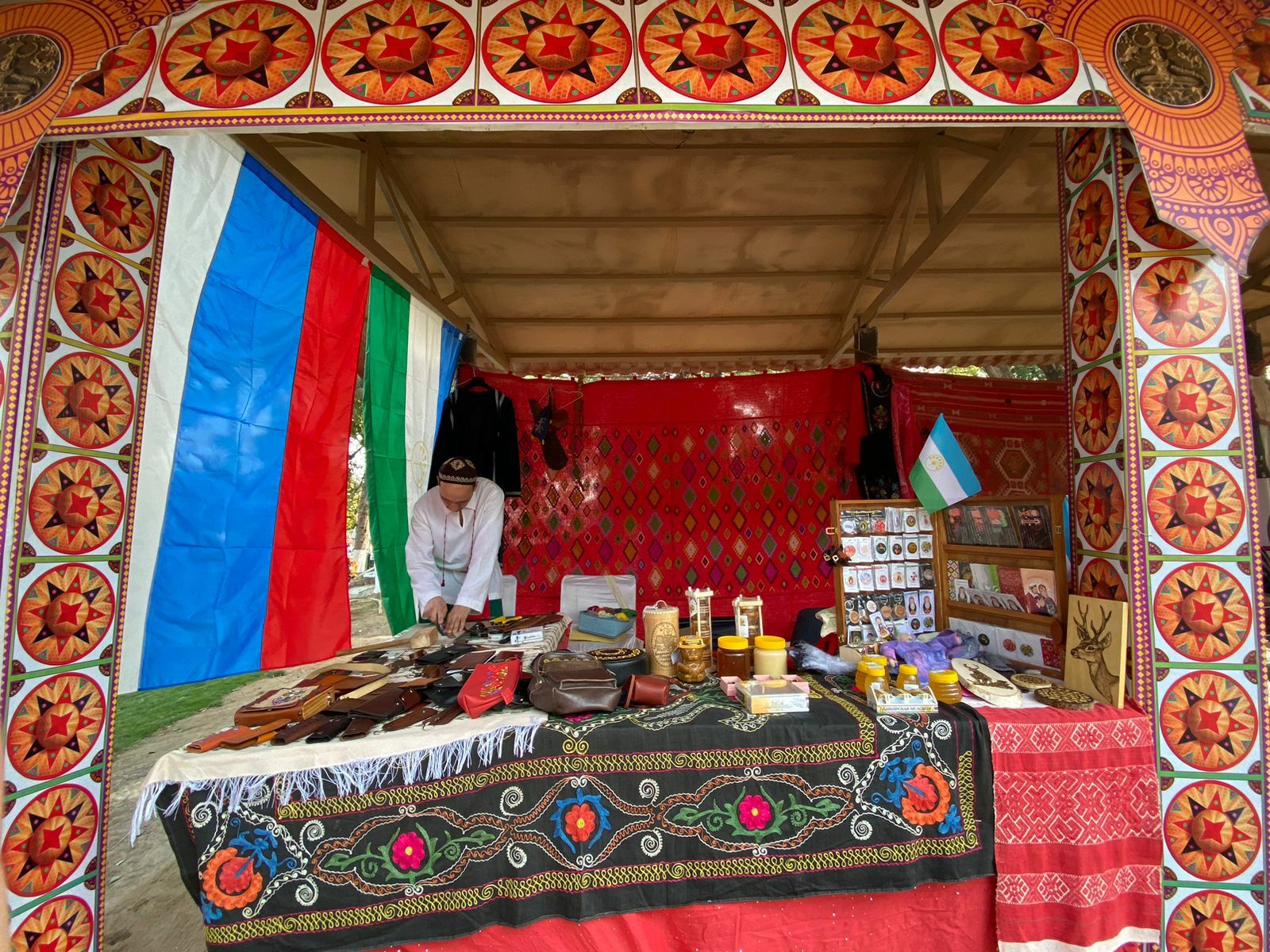Амина Шафикова возглавила делегацию Башкортостана на Международном фестивале «Сураджкунд Мела» в Индии