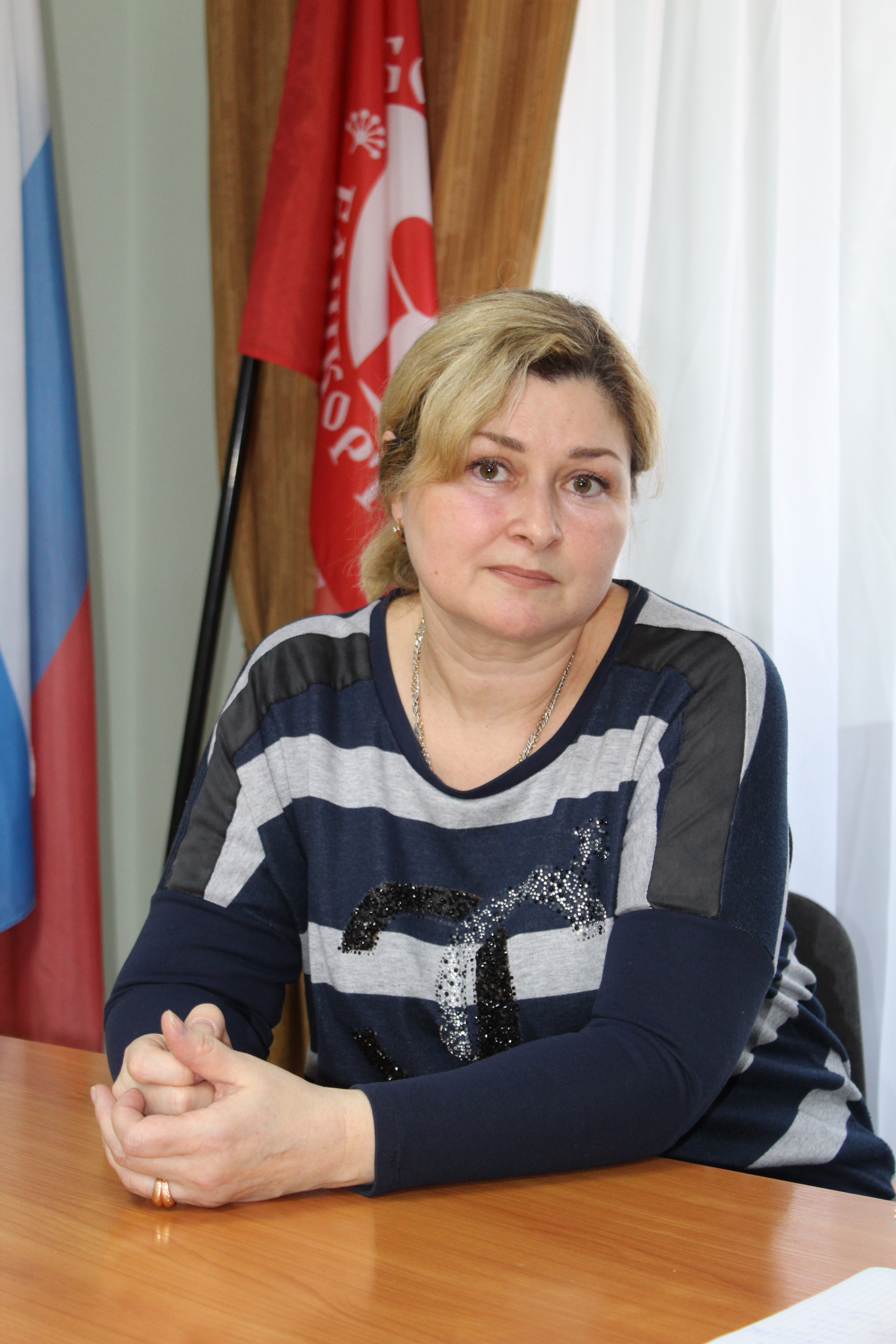 Маргарита Садыкова «волонтерит» в двух организациях.
