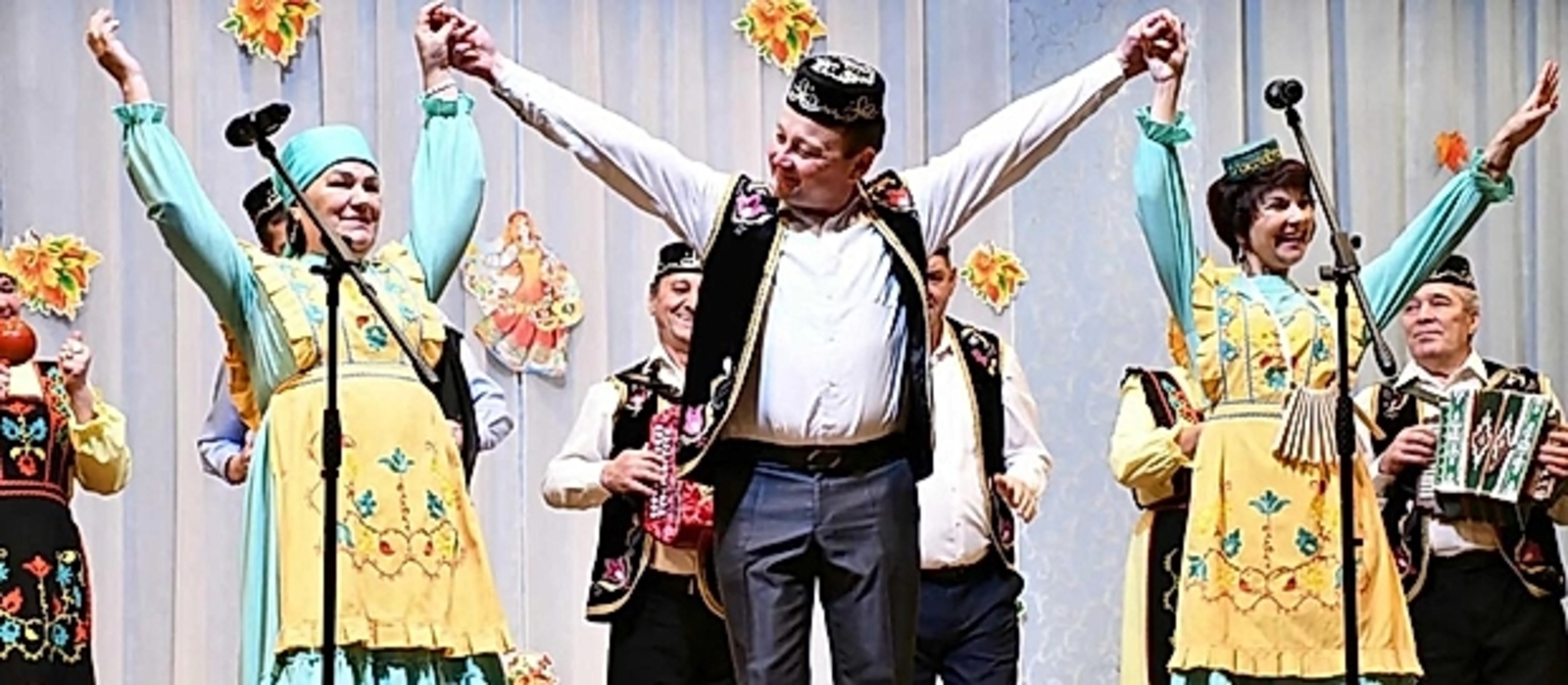 В селе Нижнеаташево открыли обновленный Дом культуры