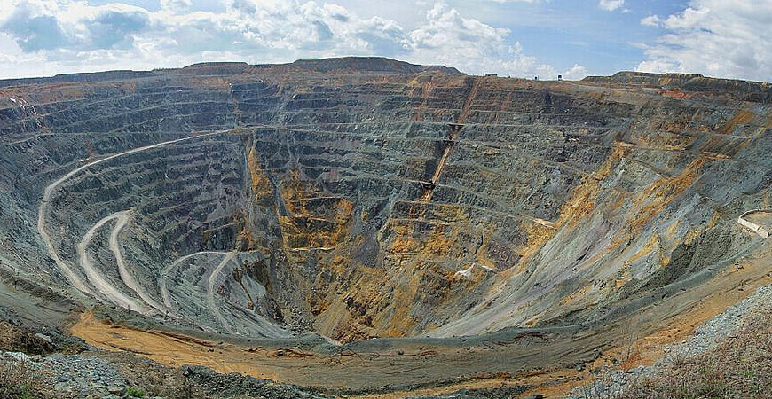 Сибай баҡыр ятҡылыҡтарын кемдәр асҡан?