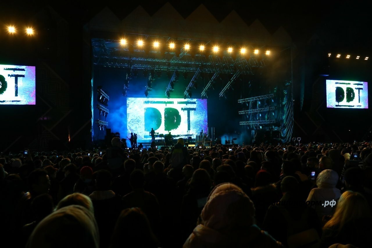 Легендарный рок-музыкант, лидер группы «ДДТ» Юрий Шевчук отмечает юбилей