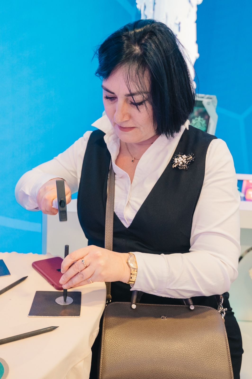 Мастерство создания элемента украшения башкирского костюма возрождается в Москве