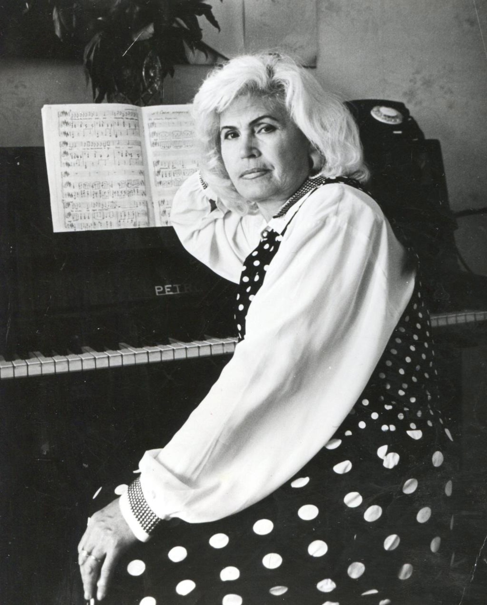 “Донъя тулы моң бит ул”