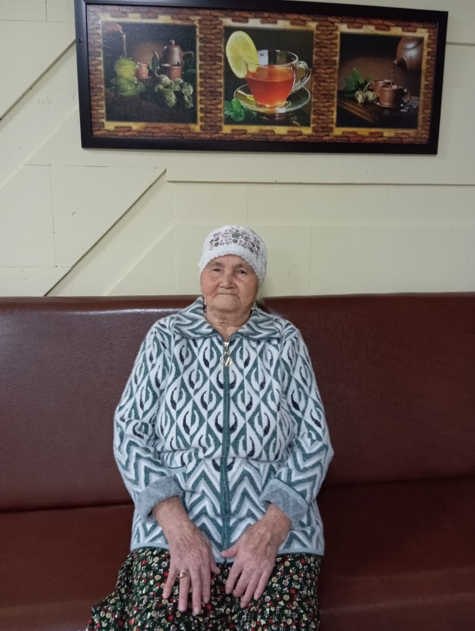 Нәзирә Әбделмән ҡыҙы Яу­баҫарова (хәҙер Теләмова).