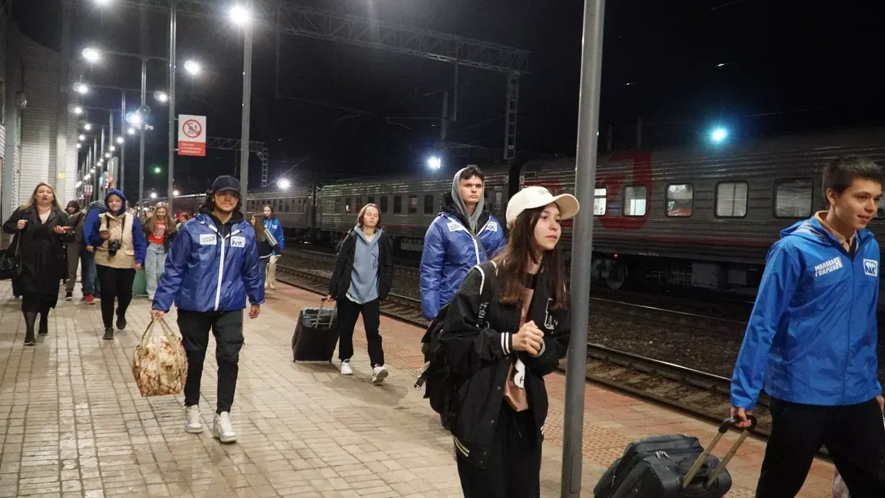 Волонтеры Единой России и Молодой Гвардии Республики Башкортостан встретили детей из Белгородской области