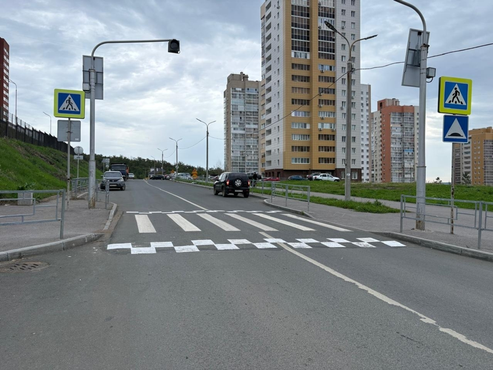 1900 дорожных знаков и обустроят 2 проекционных перехода